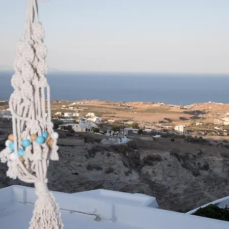 شقة Eunoia ثيرا